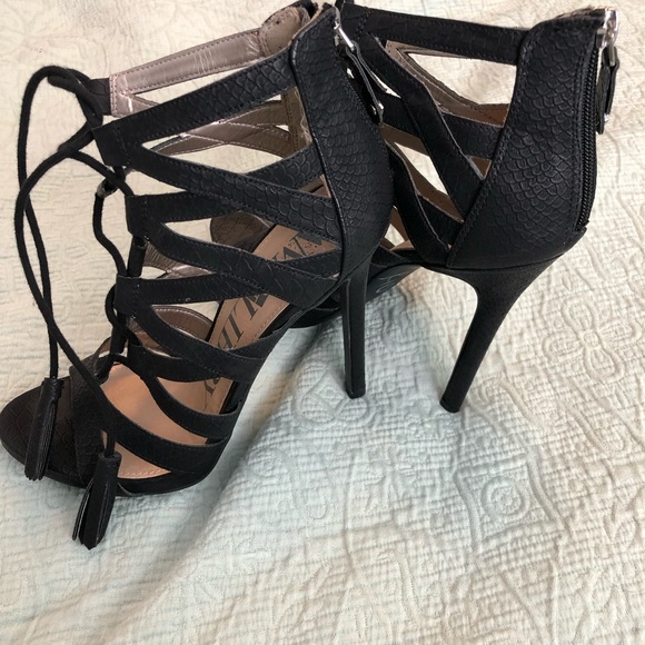 Sam & Libby Strappy Heels w/back zipper - Picture 3 of 5